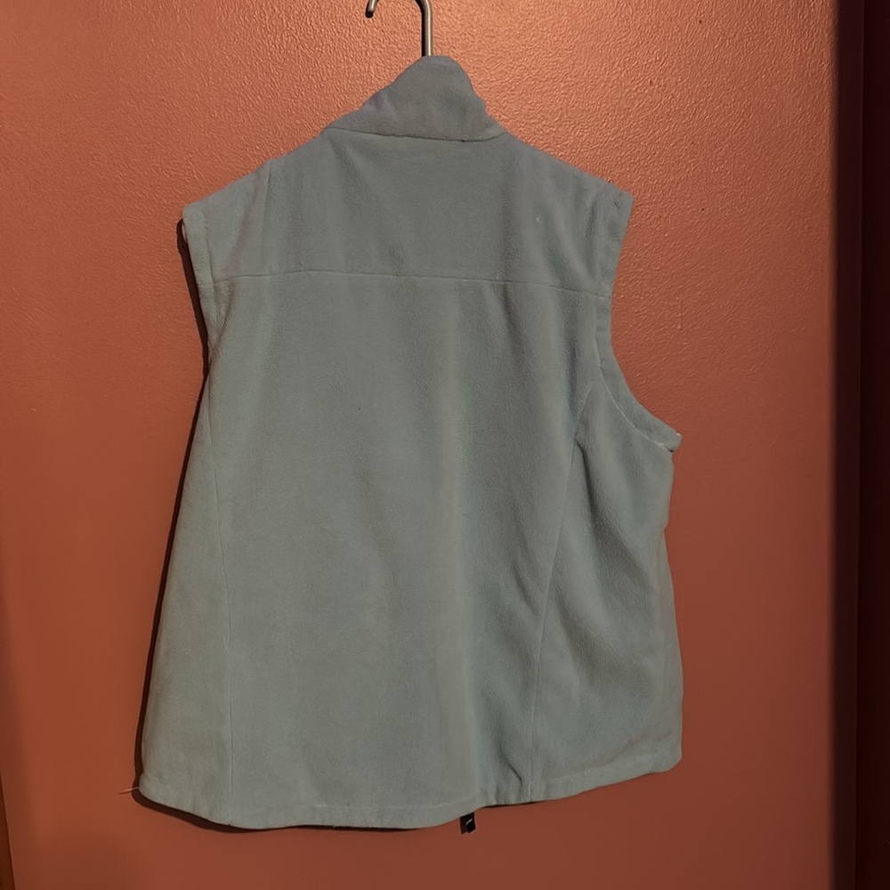 Reversible vest - Picture 2 of 4